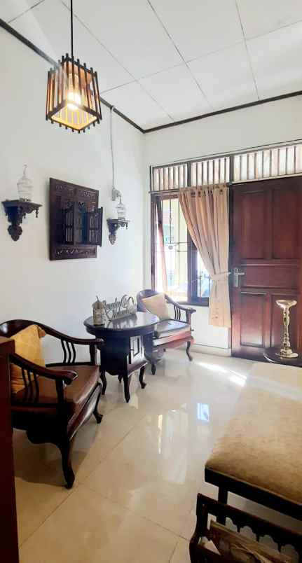 dijual rumah jalan cipulir kebayoran