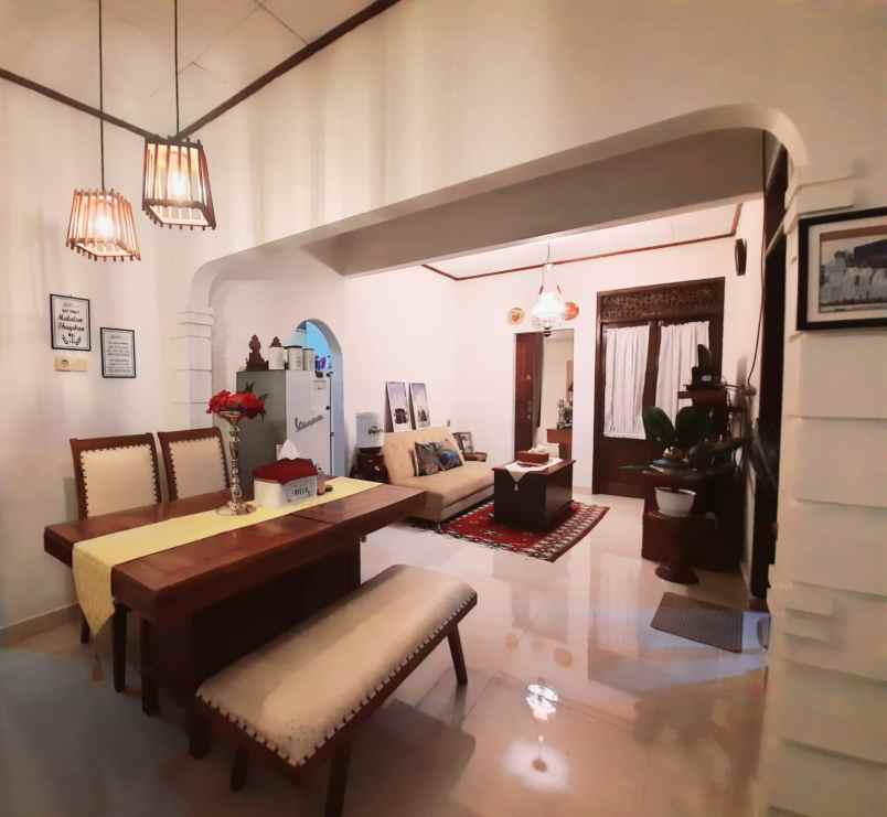 dijual rumah jalan cipulir kebayoran