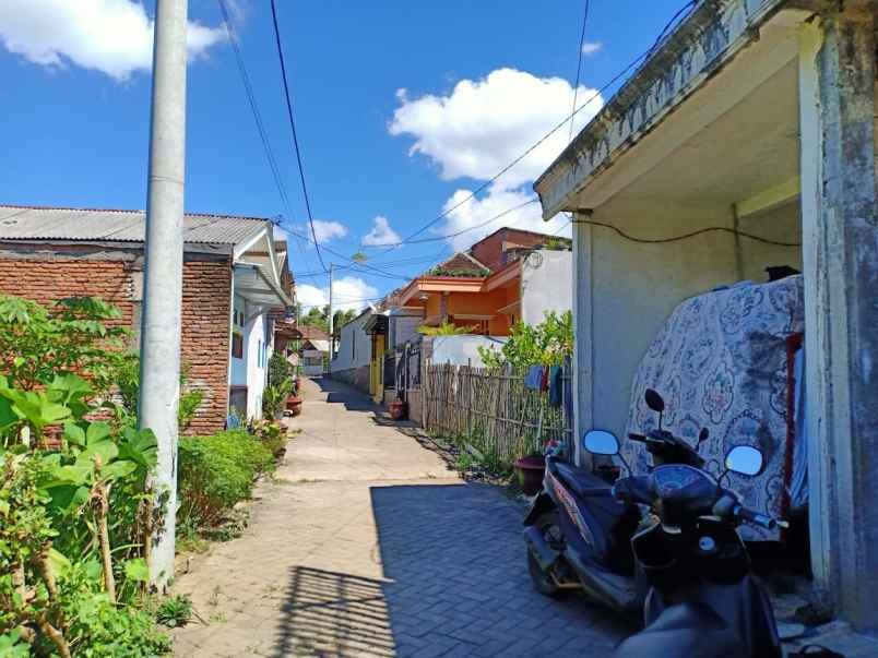 dijual rumah jalan dewi sartika temas