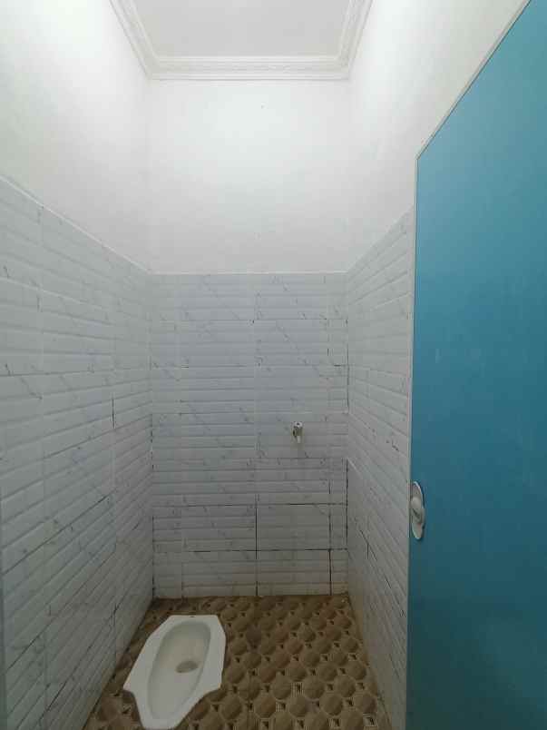 dijual rumah jalan haji kimah