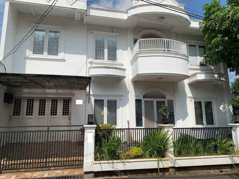 dijual rumah jalan haji sidup