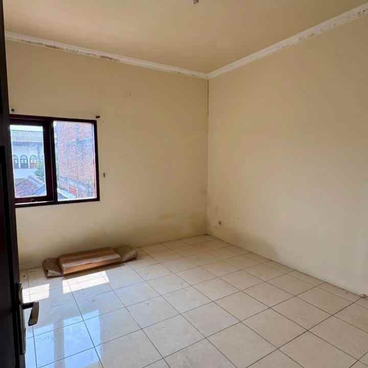 dijual rumah jalan jolotundo