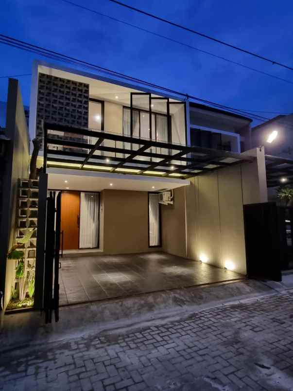 dijual rumah jalan kaliurang km 10