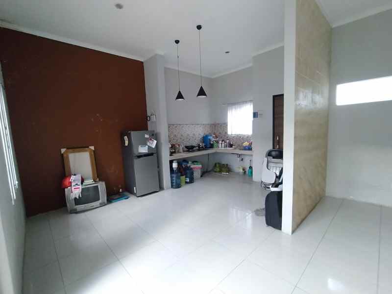 dijual rumah jalan kavling ui timur