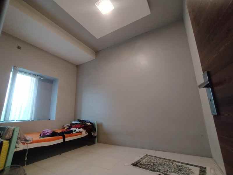 dijual rumah jalan kavling ui timur