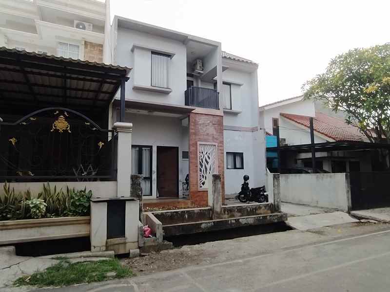 dijual rumah jalan kavling ui timur