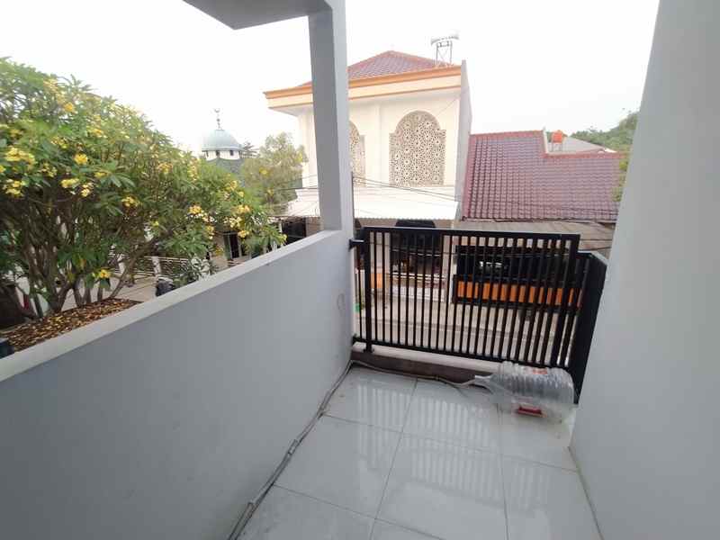 dijual rumah jalan kavling ui timur