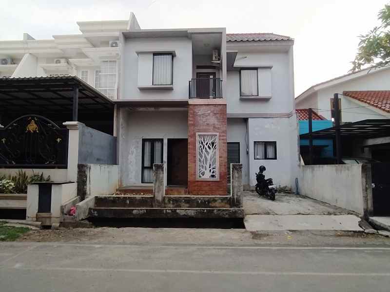 dijual rumah jalan kavling ui timur