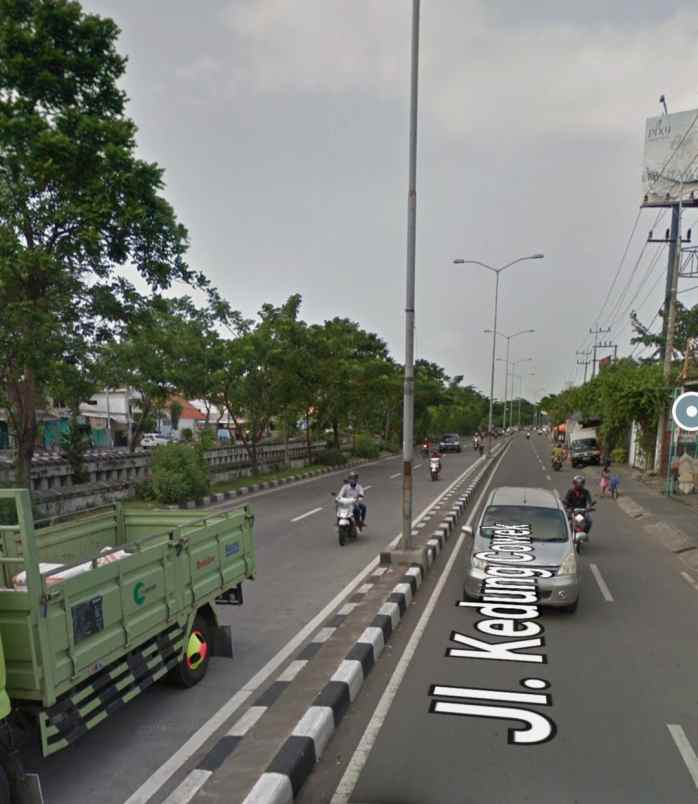 dijual rumah jalan kedung cowek