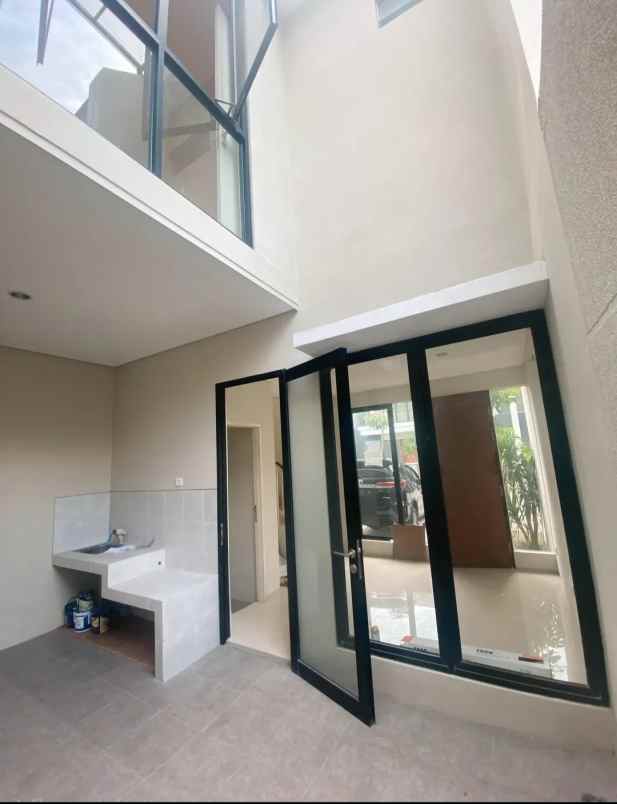 dijual rumah jalan northwest lake citraland