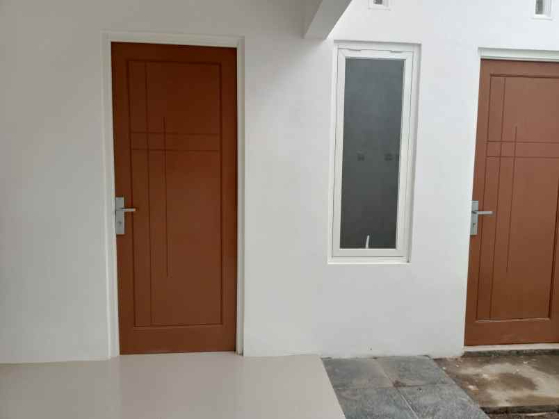 dijual rumah jalan pahlawan perum the