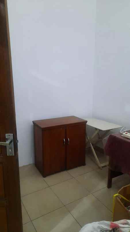 dijual rumah jalan pamoyanan wetan