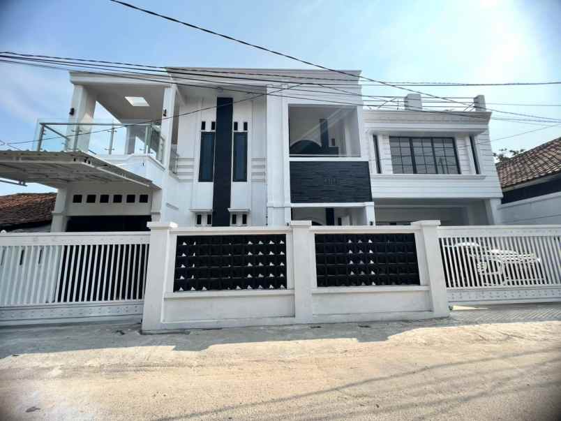 dijual rumah jalan pangeran antasari