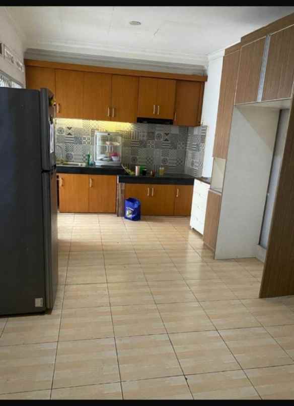 dijual rumah jalan pinang ranti timur