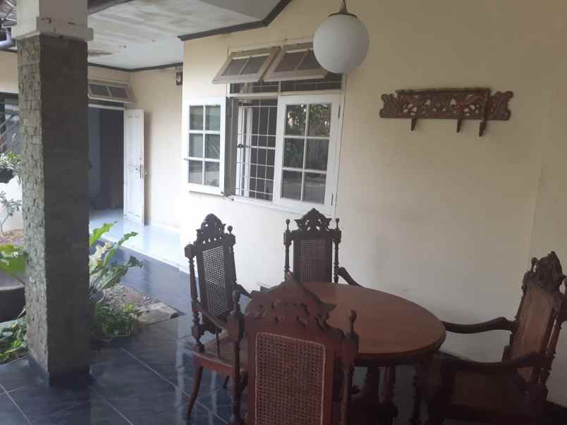 dijual rumah jalan pondok bambu raya