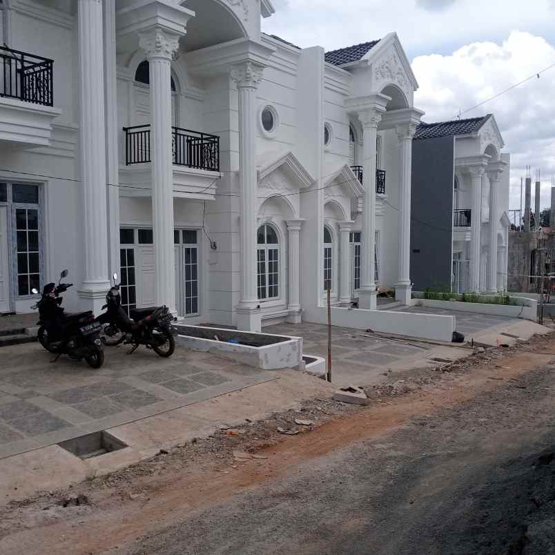 dijual rumah jalan praji kelapa dua wetan