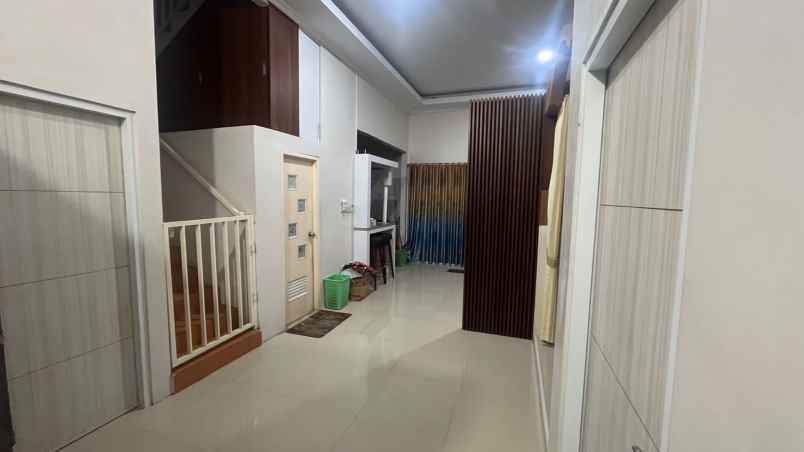 dijual rumah jalan purwomartani