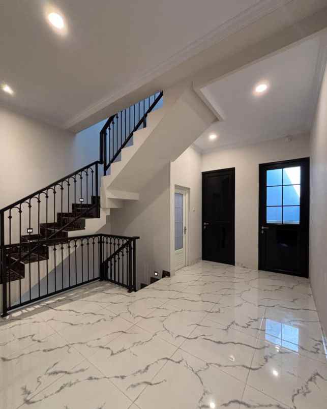 dijual rumah jalan raden sanim tanah