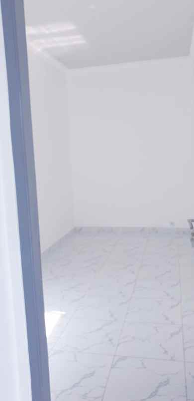 dijual rumah jalan raya fandy graha raya