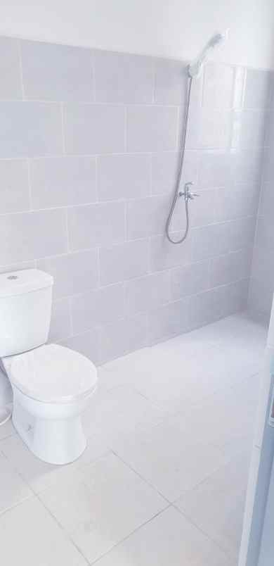 dijual rumah jalan raya fandy graha raya