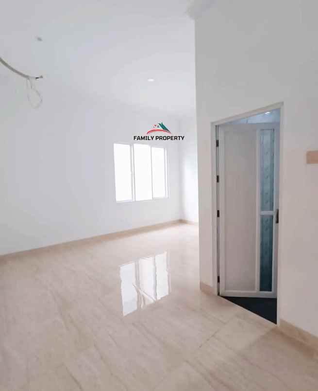 dijual rumah jalan raya kejaksaan