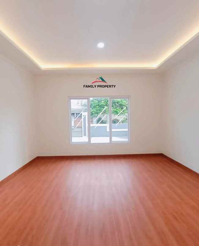 dijual rumah jalan raya kejaksaan