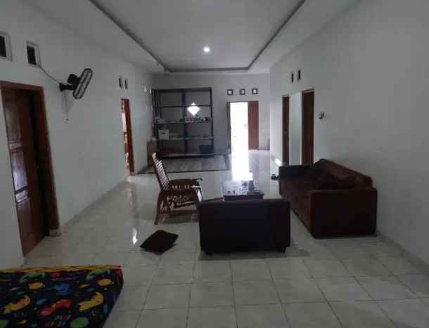 dijual rumah jalan raya lpmp