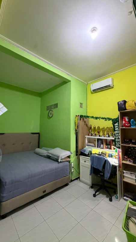 dijual rumah jalan raya pemogan