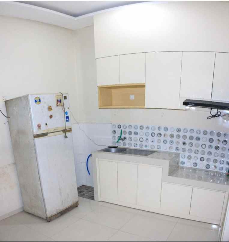 dijual rumah jalan sidosermo indah