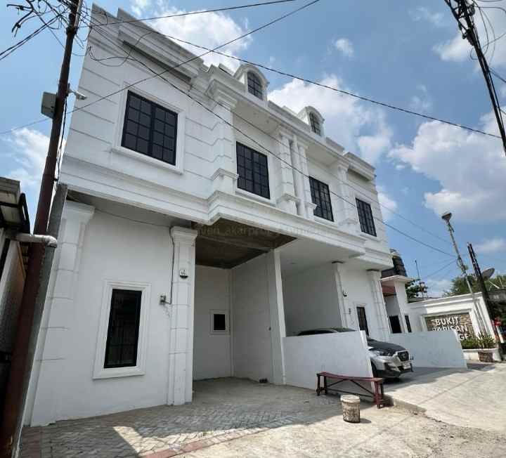 dijual rumah jalan tertib bukit barisan