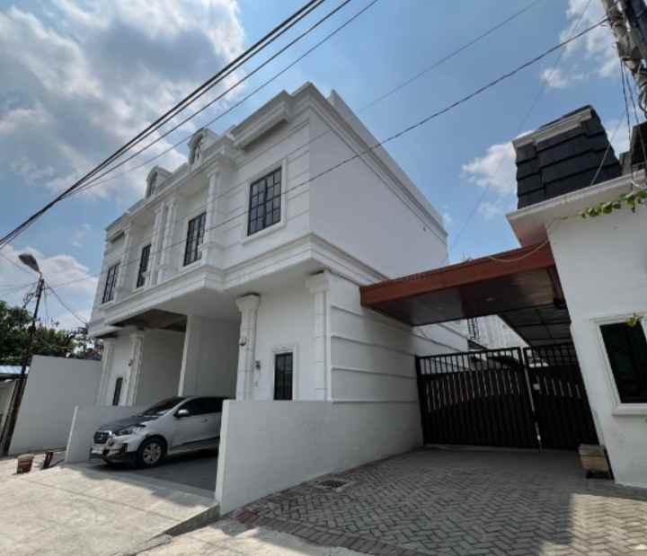 dijual rumah jalan tertib bukit barisan
