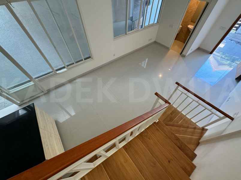 dijual rumah jalan tukad badung renon