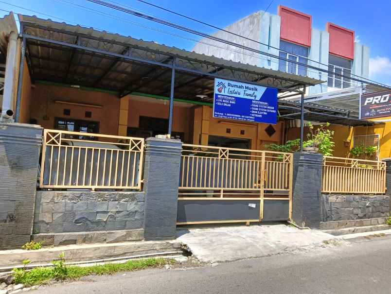 dijual rumah janli raya