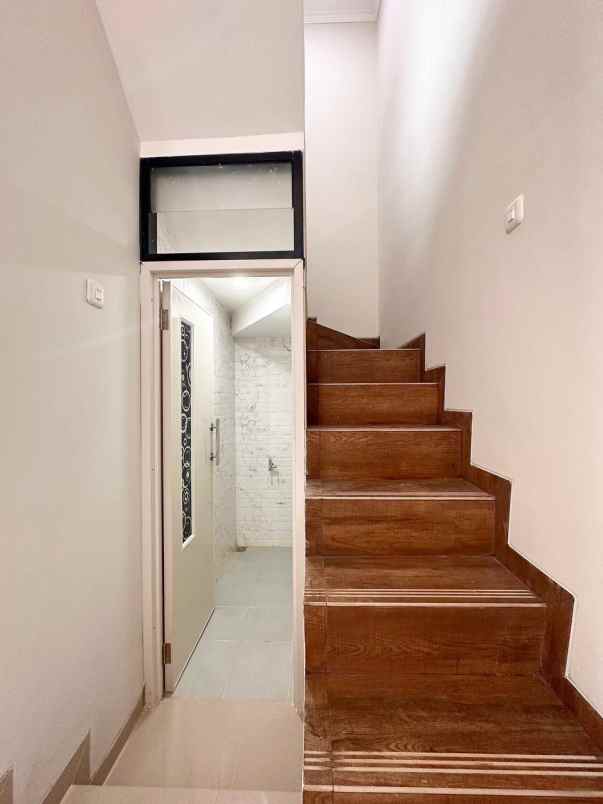 dijual rumah jatiasih