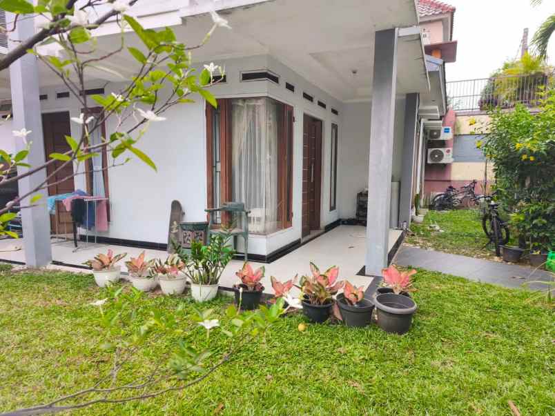dijual rumah jatijajar estate