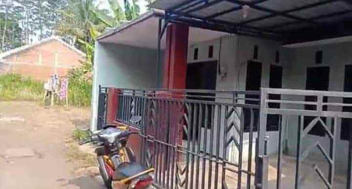 dijual rumah jl ampeldento