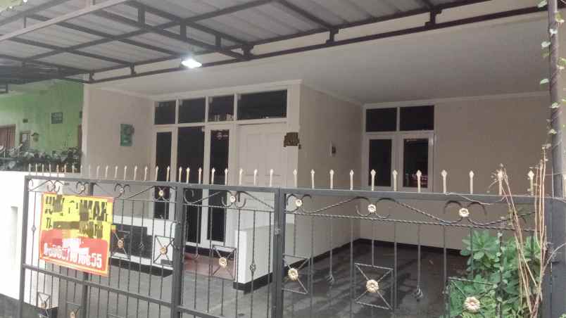 dijual rumah jl antapani bandung