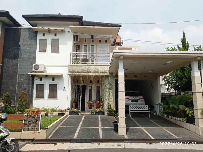 dijual rumah jl arcamanik