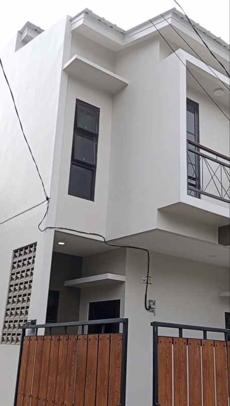 dijual rumah jl asysyafiiyah cilangkap