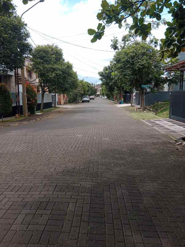 dijual rumah jl batununggal estate