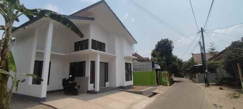 dijual rumah jl besi jangkang