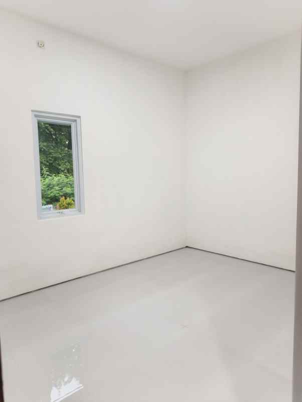 dijual rumah jl candi kalasan timur