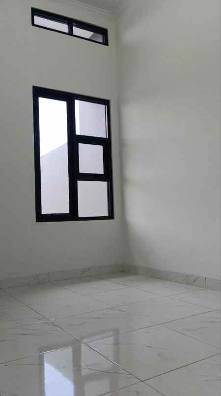 dijual rumah jl cempaka