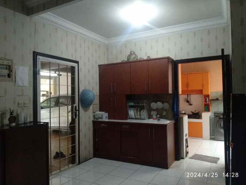 dijual rumah jl cinere raya cinere depok