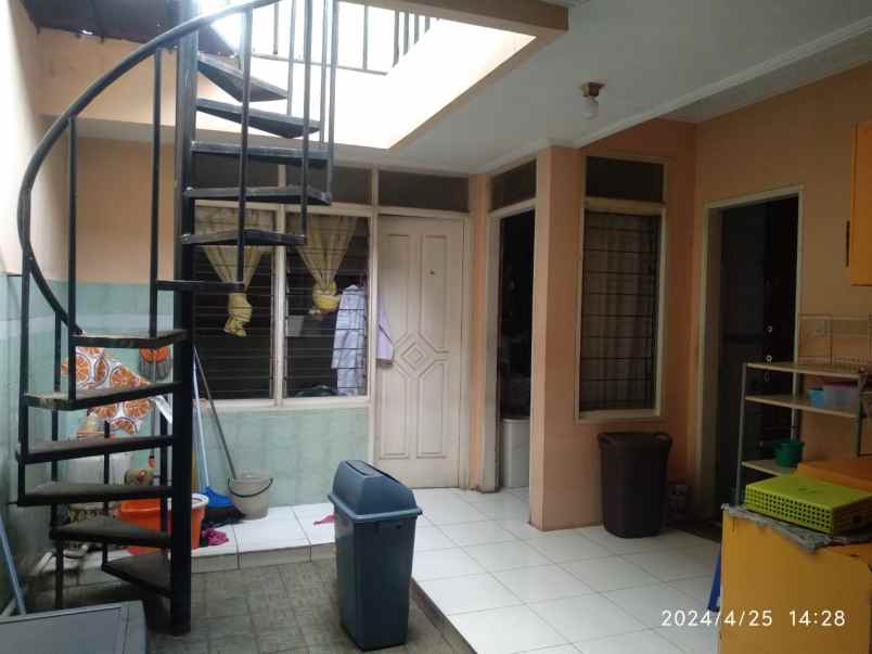 dijual rumah jl cinere raya cinere depok