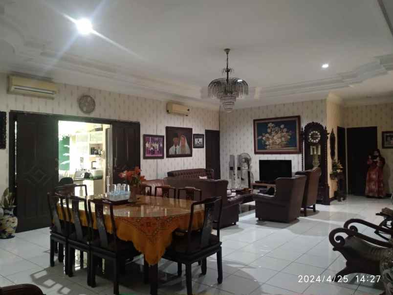 dijual rumah jl cinere raya cinere depok