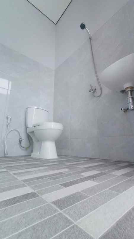 dijual rumah jl citeureup sindangpanon