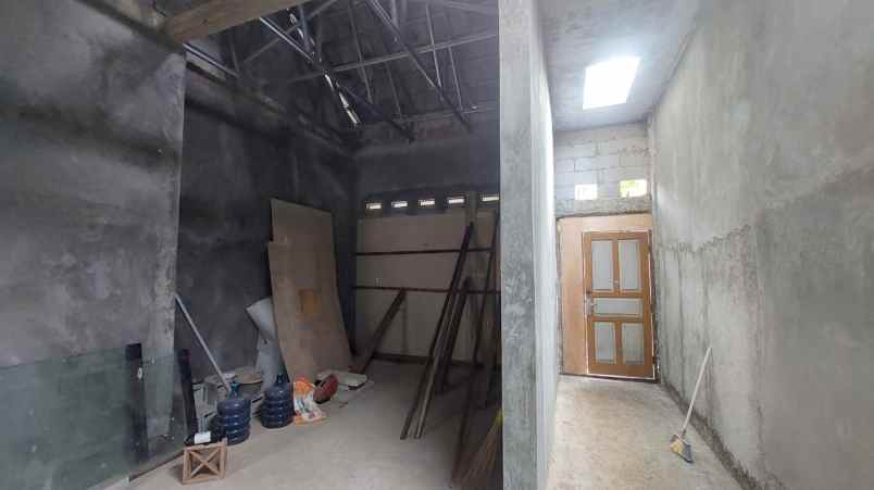 dijual rumah jl gamprit 2 jatiwaringin