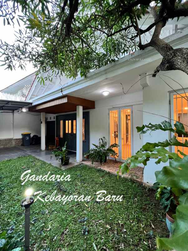 dijual rumah jl gandaria