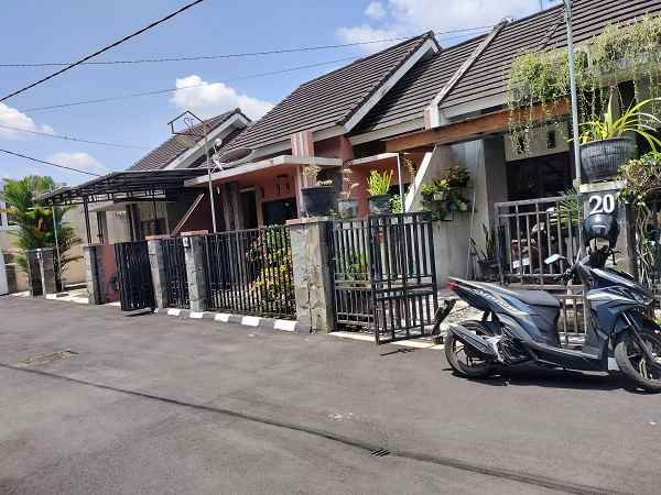 dijual rumah jl grojogan pandowoharjo